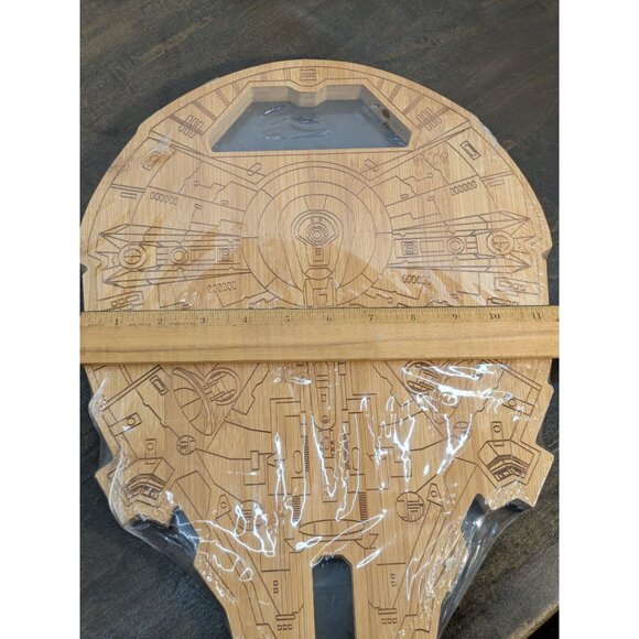 Star Wars Sci-Fi Spaceship Design Bamboo Cutting Board with Stand 2-piece Set - Picture 11 of 16